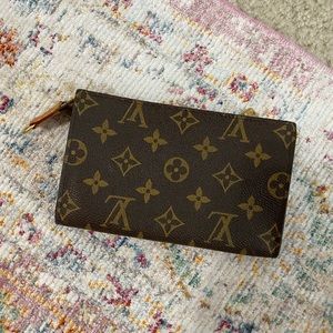 small Louis Vuitton pouch